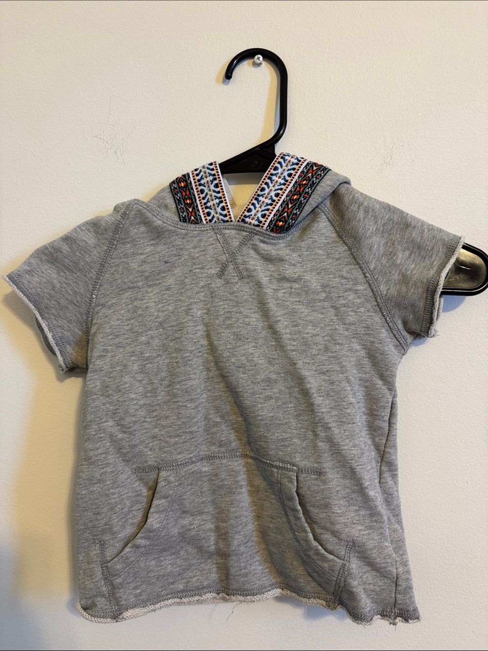 Xhilaration Gray Short Sleeve Hoodie with Patterned Hood Trim
